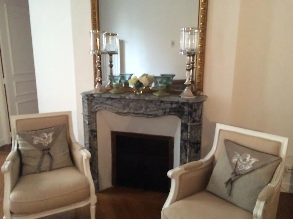 Royal And Luxury Palace Paris Apartment